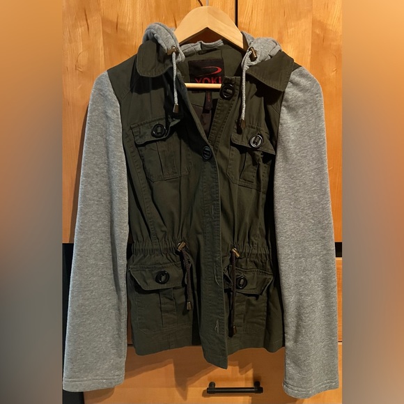 Yoki women’s lightweight green & gray button up hooded jacket Jacket. - Picture 1 of 3